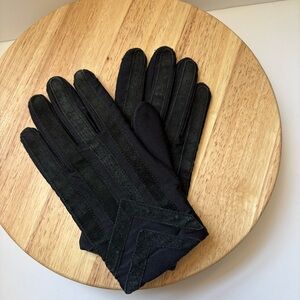 Isotoner Warm-Ups by Aris Spandex Black Lined Men’s Gloves